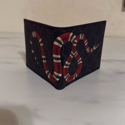 Gucci snake wallet 