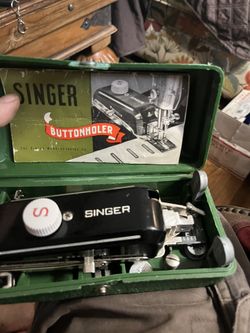 Singer Vintage Buttonholer