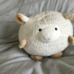 Cute Big Sheep Round