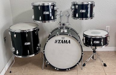 Tama drum set