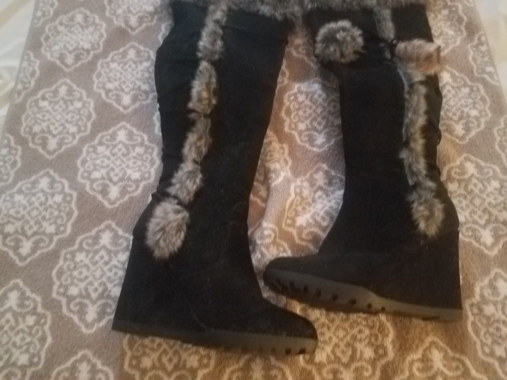Causal knee high suede boots