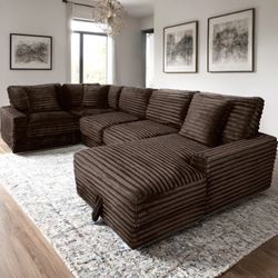 Nee Sectional 