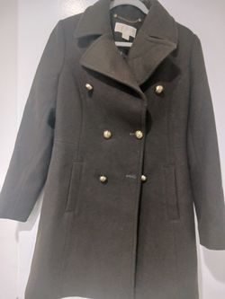 Abrigo MK EN BUEN ESTADO