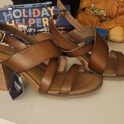 NEW with Tag  Womens  Shoe Size 10