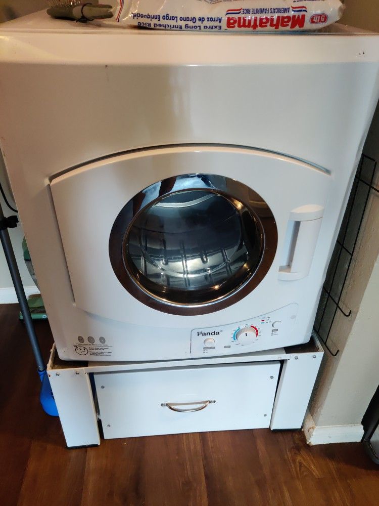 Panda 3.5 Cu.Ft Portable Dryer