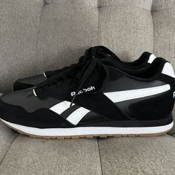 Reebok CL Harman Run Size 10