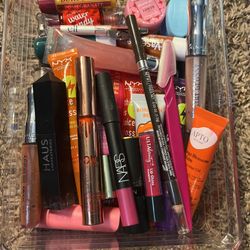 Makeup 