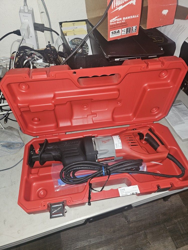 96091 Milwaukee 6538-21 Corded Heavy Duty Reciprocationg Saw 576999