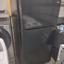 WHIRLPOOL REFRIGERATOR
