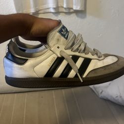 White Sambas