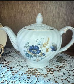 Woods And Sons Vintage Teapot