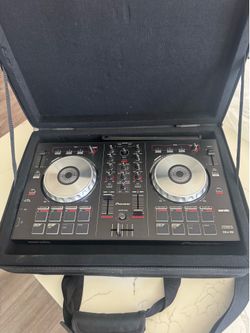 Pioneer serato DDJ-SB Performance DJ Controller