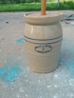 vintage butter churn excellent conditions REDUCED 30