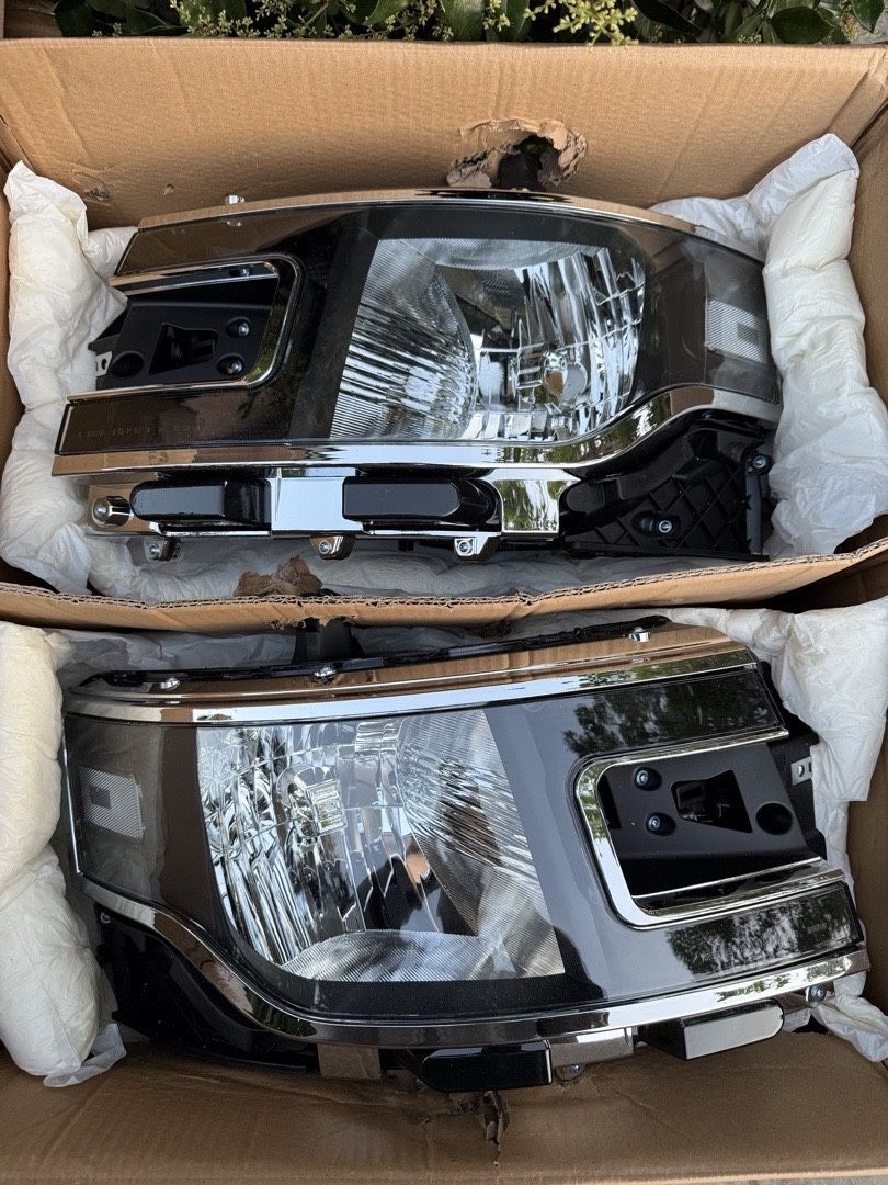 13-19 Ford Flex Headlights, Black Housing Clear Corners/ Luces Faros 