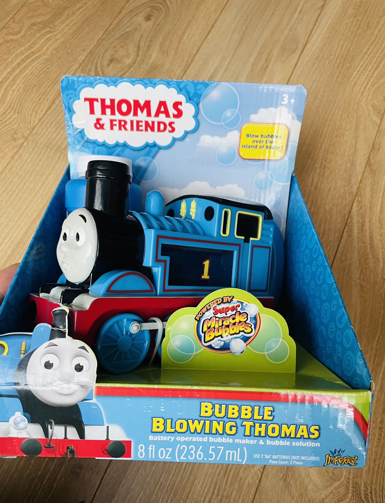 Bubble Blowing Thomas Battery Operated Bubble Maker & Bubble Solution