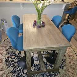Dining Table Tall and 6 Barstools
