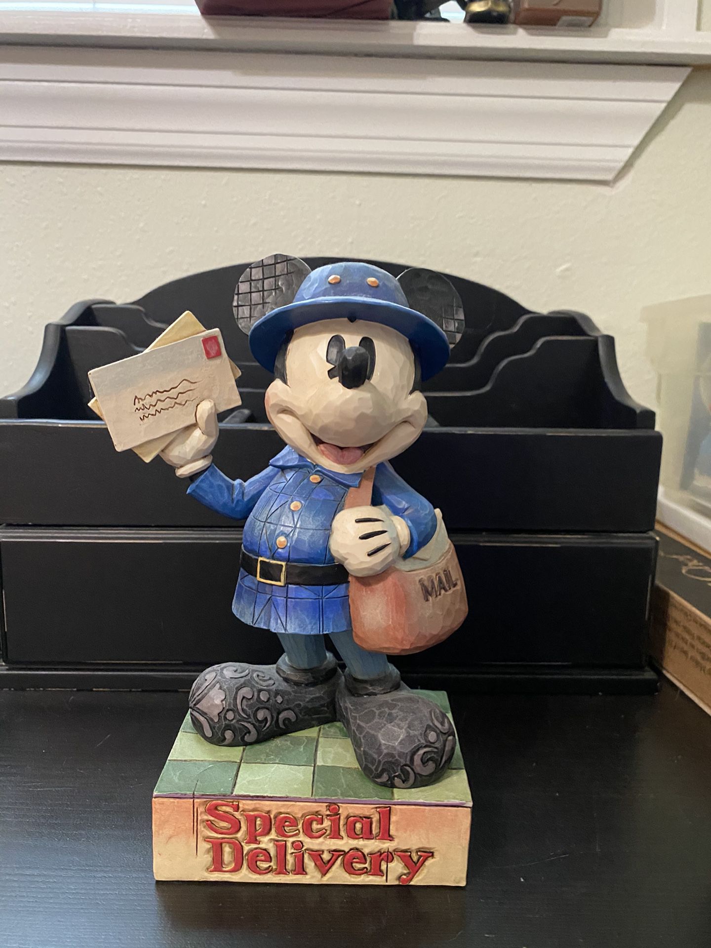 Jim Shore, Disney Traditions Showcase Collection, Mickey Special Delivery, Honorable Professions Collection, Enesco (very good condition. No box) $100