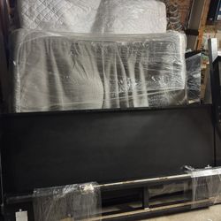 King Bed With Mattress With Drawers With Headboard And Footboard 