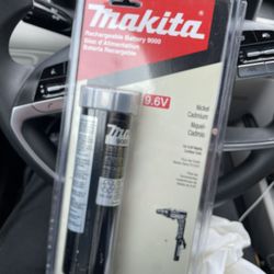 Makita Battery B9000  New 