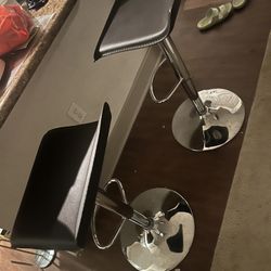 Set Of 3 Bar Stools -must Pick Up 