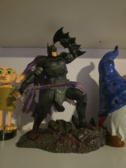 Batman statue