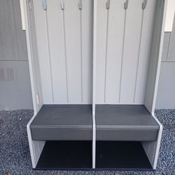 Good Condition 5 ft. x 1.5 ft. x 3.75 ft. Home and Garage Storage Locker System in Gray

You Must Pick Up I'm In South Austin By William Cannon Near I