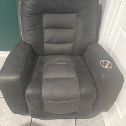 Recliner very good cond