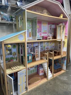 Doll house