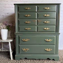 Awesome Shabby distressed solid wood dresser