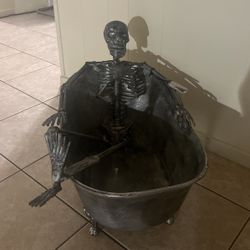 Metal Skeleton Ice Bucket