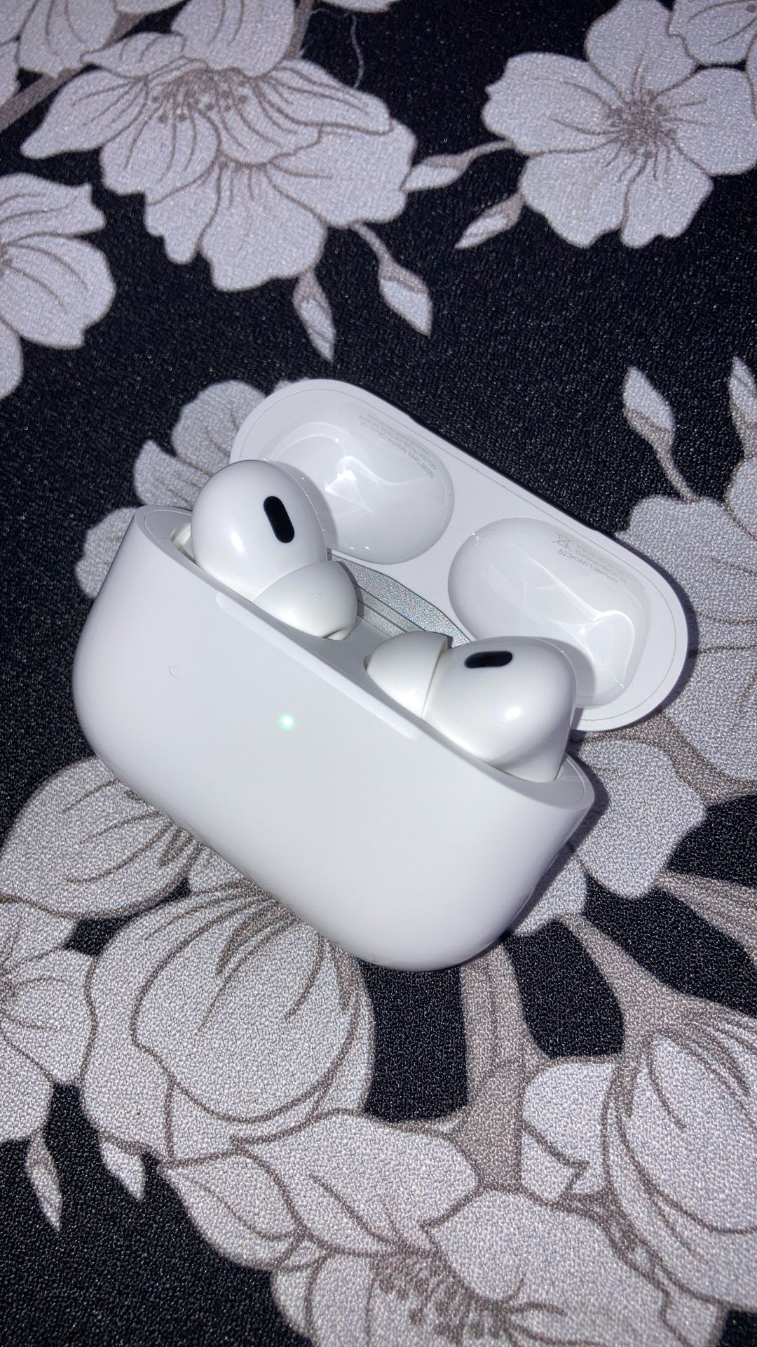 Apple 2nd Gen AirPods Pro