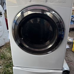 Kenmore - Washer And Dryer Stackable