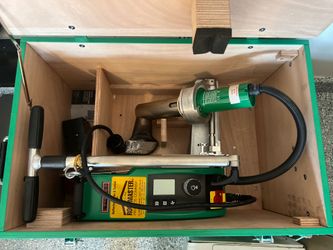 Leister UNIROOF 700 Automatic Hot Air Welder  FM