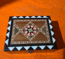 Vintage Marquetry Wood Inlay Jewelry Box,4.5" x 4" ,Handmade wooden box has intricate geometric marquetry and mother of pearl inlay. Exterior is dark 