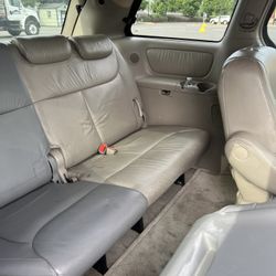 2005 Toyota Sienna