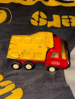 Tonka Dump Truck Construction Toy Vintage Classic Metal Steel Plastic Throwback.