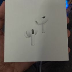 Airpods gen 2 with magsafe charging case