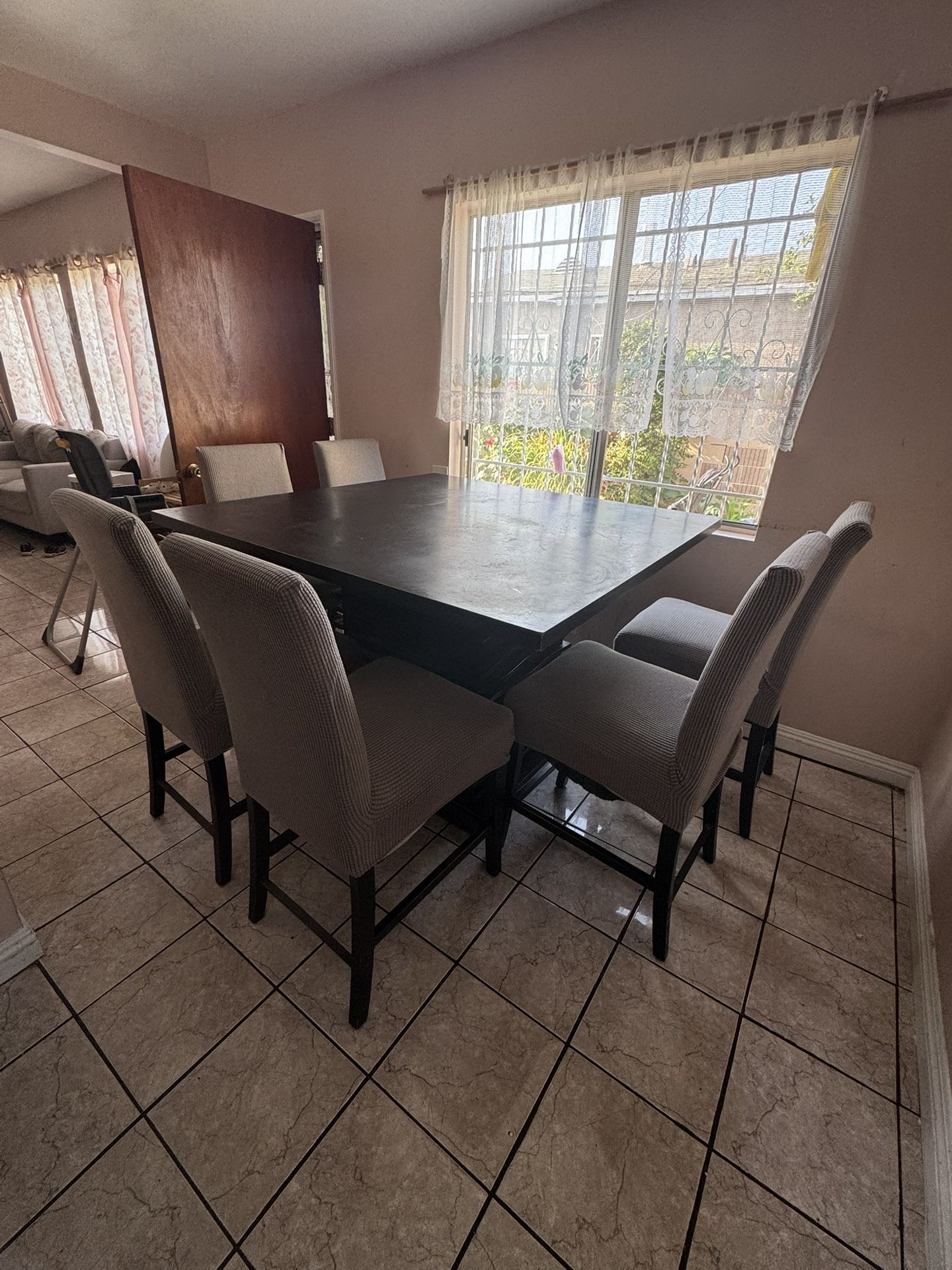 Dinning table