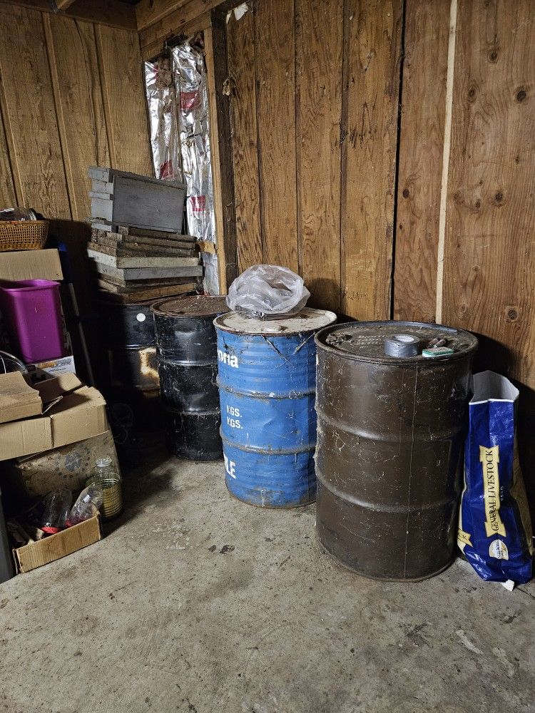 55 Gallon Metal Drums With Lids for Sale in Chehalis, WA OfferUp