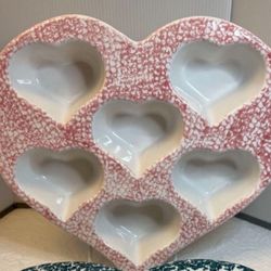 Heart shaped, muffin stoneware.. 12x11 Muffins 2”x3”.. 