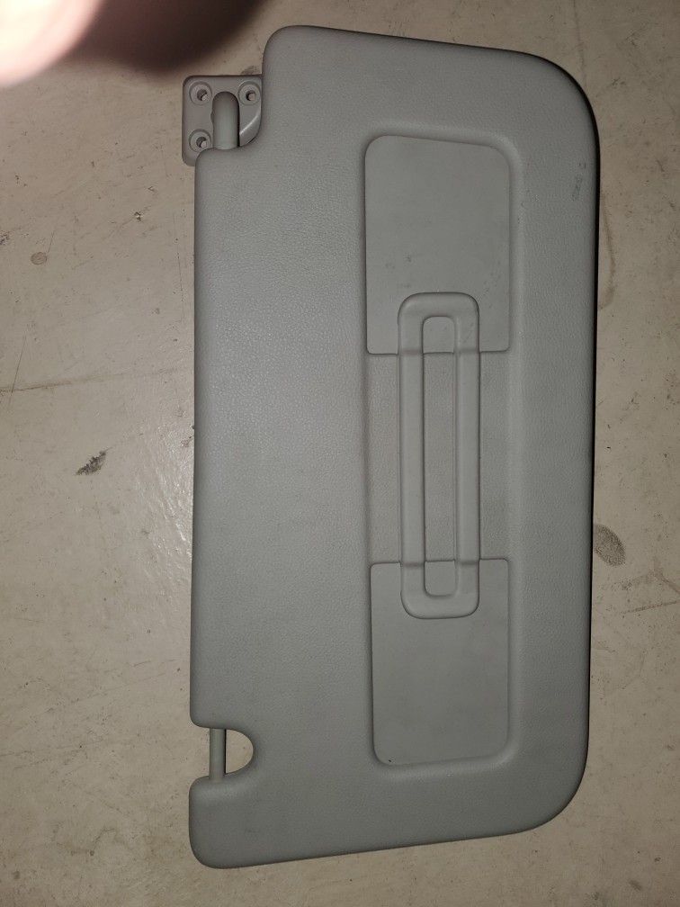 12-17 NISSAN NV 2500/3500 SUN Visor