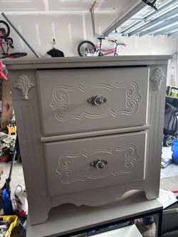Bed Side Drawer -$25