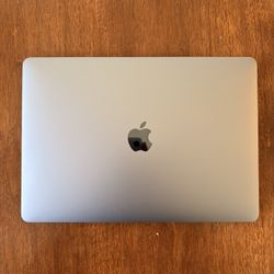 2022 MacBook Pro 13 inch M2 256GB