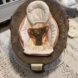 Comfort & Harmony Baby Bouncer