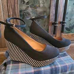 Black Wedges