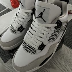 Jordan 4