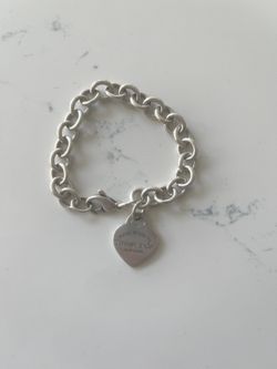Tiffany & Co. Heart Tag Charm bracelet