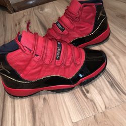 Jordan 11 Custom for Sale in Monessen, PA - OfferUp