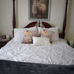 Queen Bedroom Set