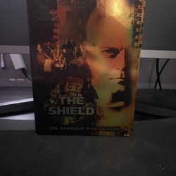 The Shield Season 1 